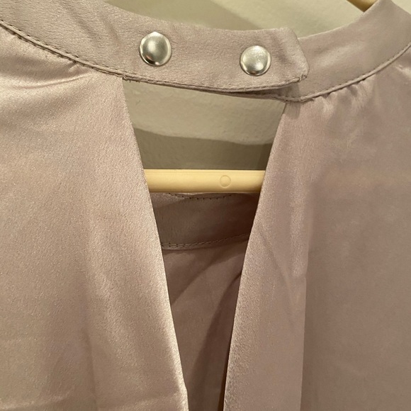 Satin Open Back Blouse With Snap Buttons - Picture 3 of 3